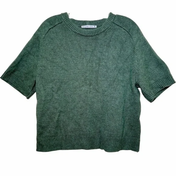 Abercrombie & Fitch Madeline Short Sleeved Sweater - Picture 2 of 3